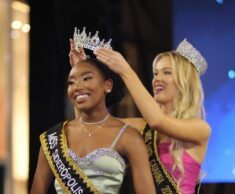 VÍDEO: Deputada propõe homenagem à Miss SC, vítima de ataques nas redes sociais