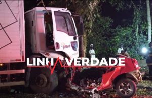 Três homens morrem em colisão frontal com caminhão na BR-470 em SC