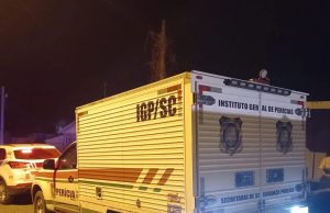 Com ferimentos na cabeça, um homem é encontrado morto dentro de casa em Jaguaruna